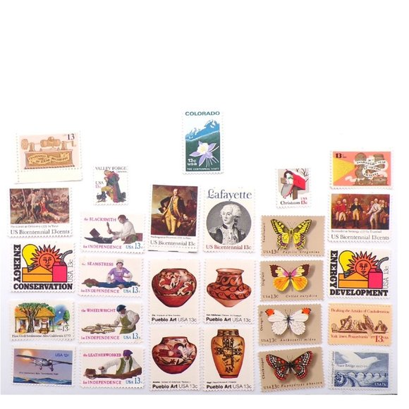 United States Postal Service Other - 1977 United States Commemorative Stamp Year Set